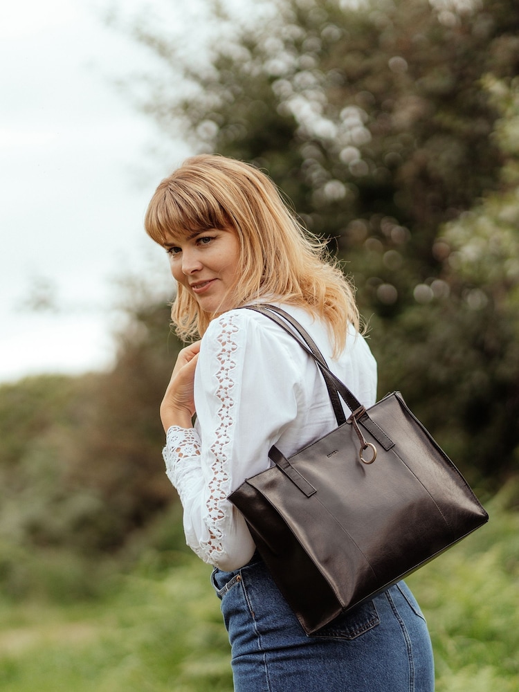 Conkca 'Bella' Leather Tote Black Bag - Image 1 of 3 Conkca 'Bella' Leather Tote Black Bag - Image 1 of 3
