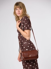 Conkca 'Odessa' Leather Cross Body Brown Bag - Imagen 7 de 8