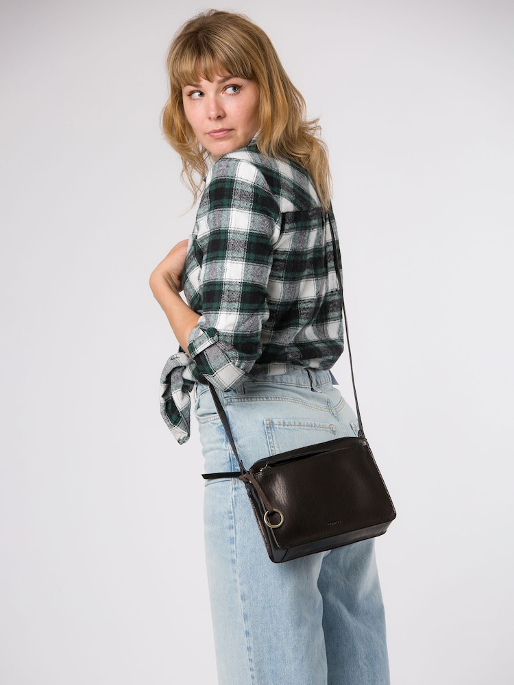 Conkca 'Isla' Leather Cross Body Black Bag - Image 1 of 2 Conkca 'Isla' Leather Cross Body Black Bag - Image 1 of 2
