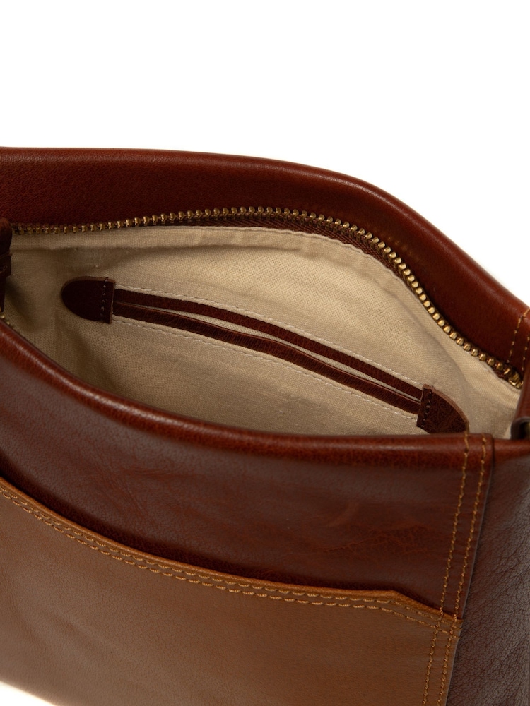 Conkca Clementine Umhängetasche aus Leder - Bild 7 von 7