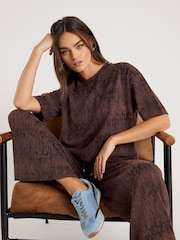 River Island Brown Short Sleeve Premium Crinkle Boxy T-Shirt - Image 1 of 4