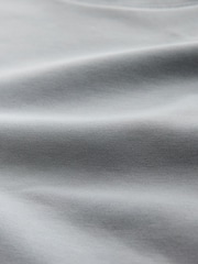 رمادي – نقش بارز - قياس انسيابي - تيشرت Motionflex ناعم وثقيل الوزن - Image 3 of 3