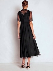 Boden Embroidered Tulle Party Dress - Imagem 3 de 7