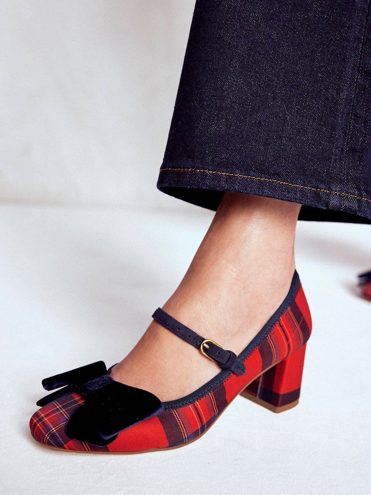 Boden Red Embellished Bow Block Heels - Image 2 of 6