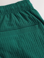 Verde de tennis - Shorts de baño con textura de gofre de 5 pulgada - Imagen 8 de 8