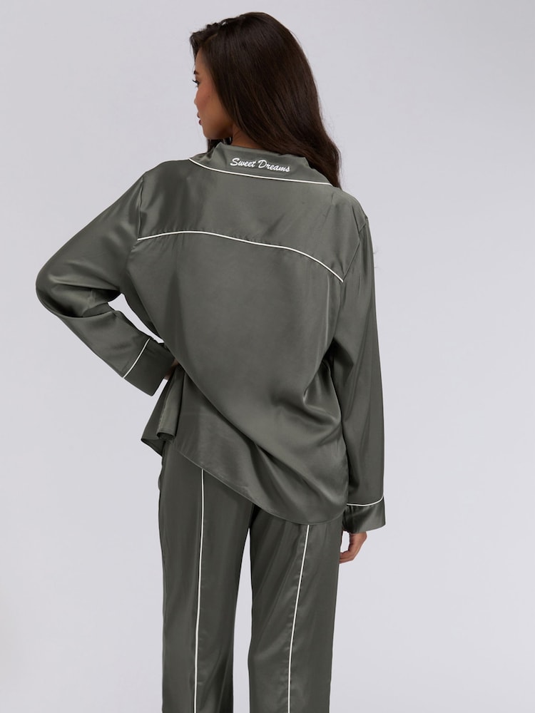 Boux Avenue Green Oversized Satin Revere & Pyjamas Set - Image 2 of 5 Boux Avenue Green Oversized Satin Revere & Pyjamas Set - Image 2 of 5