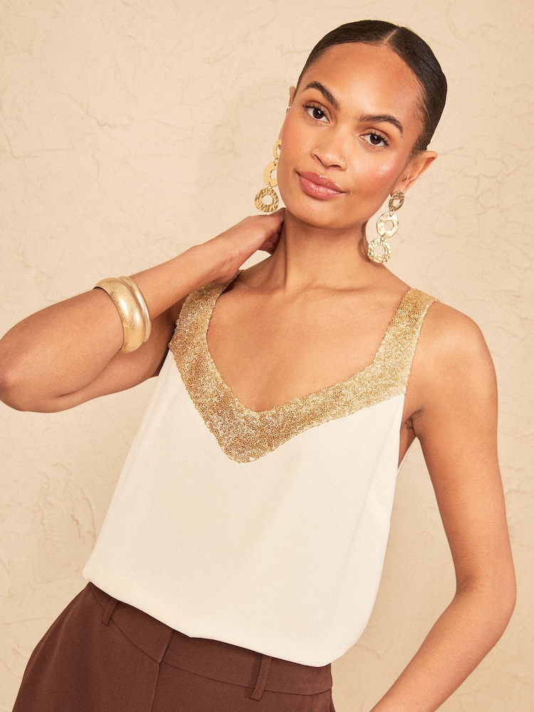 Love & Roses Ivory Sequin V-Neck Printed Vest - Image 4 of 4