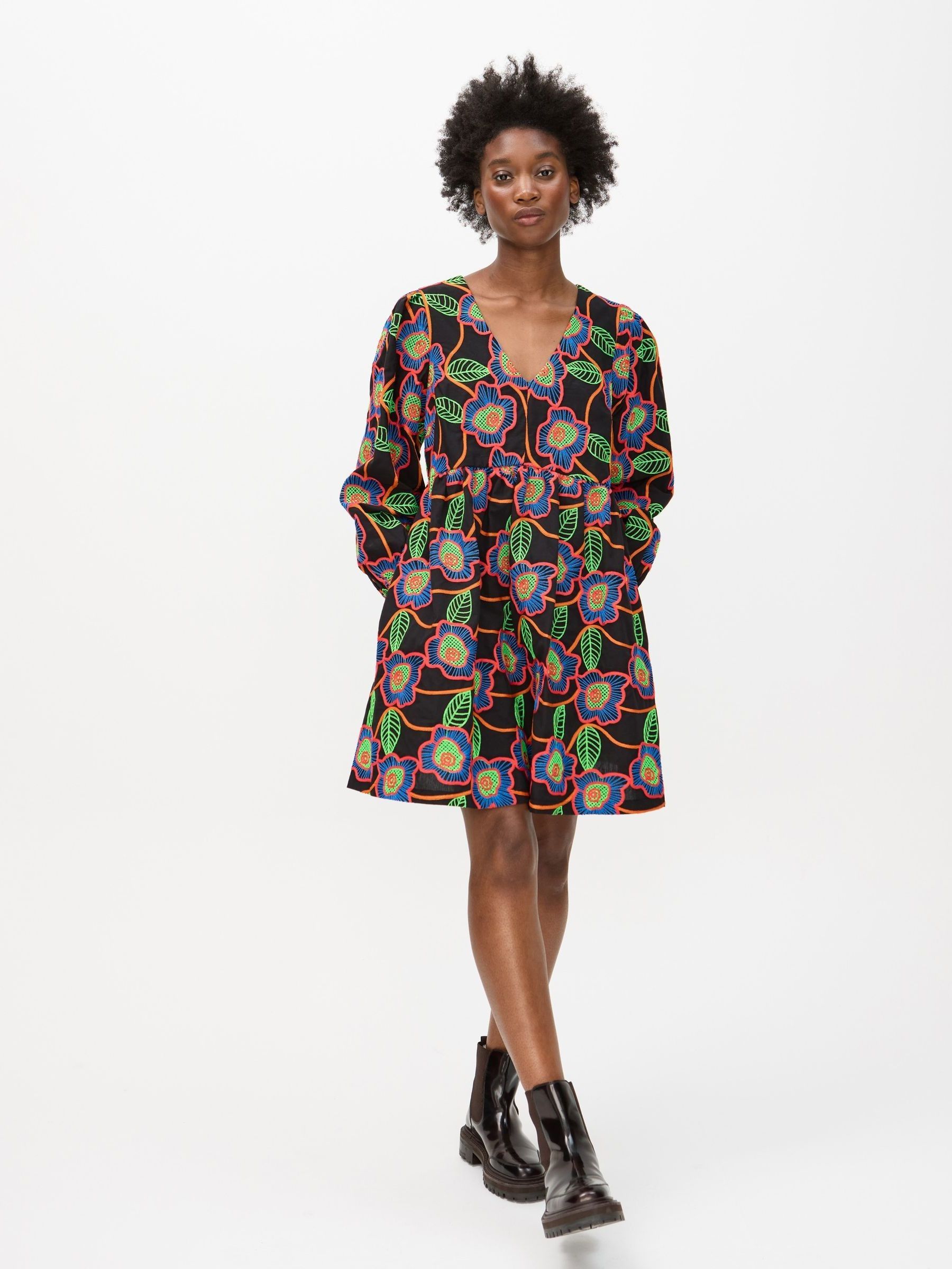 BONBONERO × NATAL DESIGN Dress code Buy Oliver Bonas Black Floral Embroidered V-Neck Mini Dress from