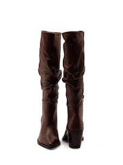 חום - Off The Hook מגפיים באורך הברך בגזרה רפויה, דגם Muswell - תמונה 3 מתוך 6