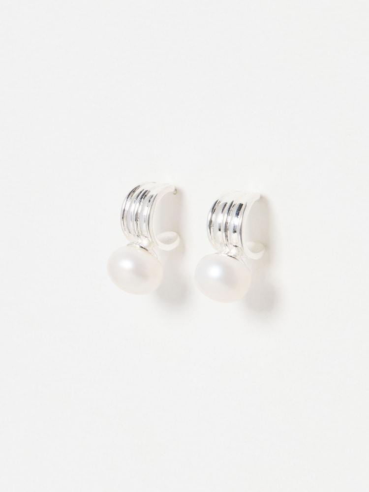 Oliver Bonas Silver Margalo Ribbed Plated Pearl Earrings - Image 1 of 4 Oliver Bonas Silver Margalo Ribbed Plated Pearl Earrings - Image 1 of 4