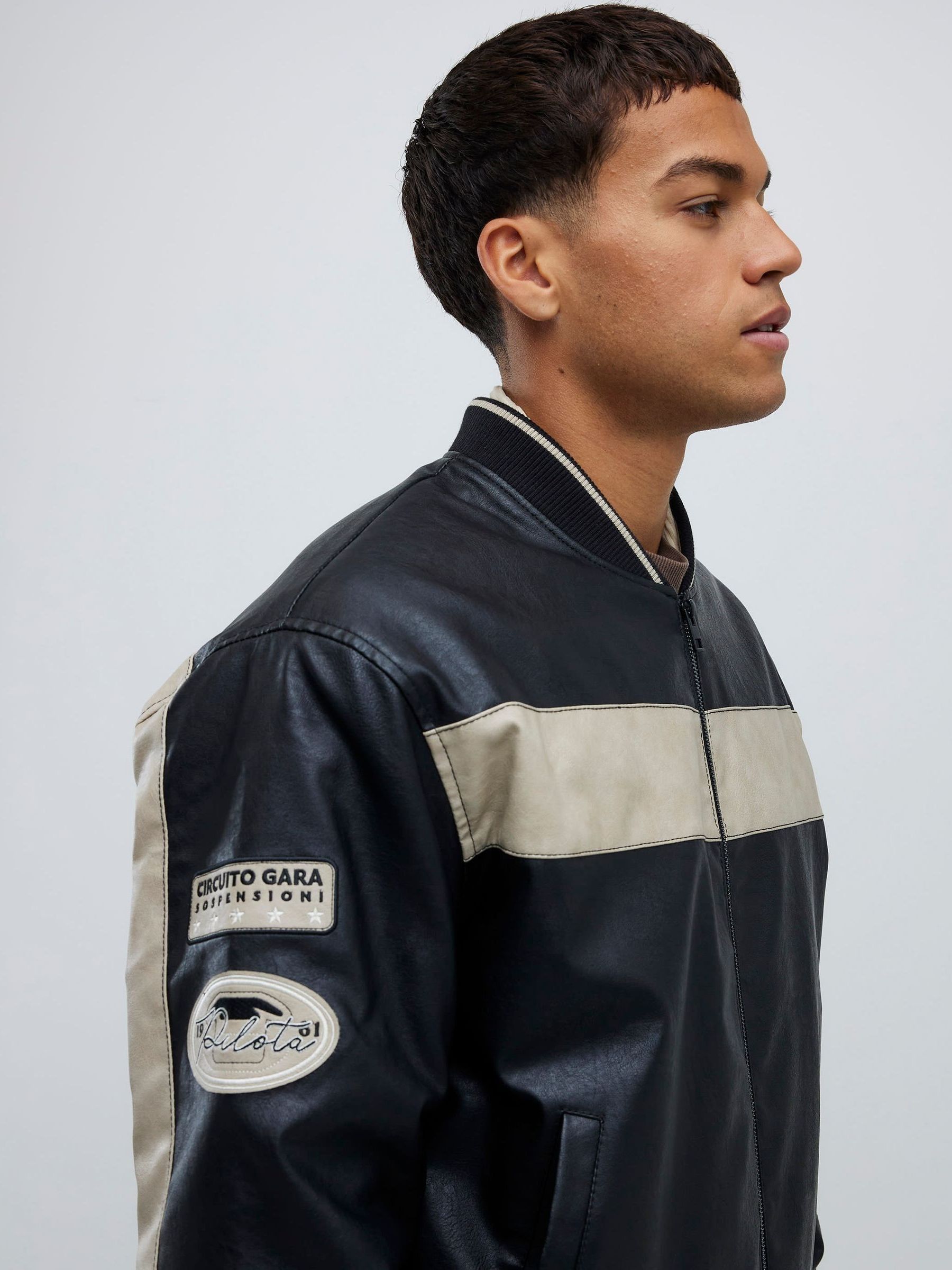 Next：日本 River Island フェイクレザー ボンバージャケット from