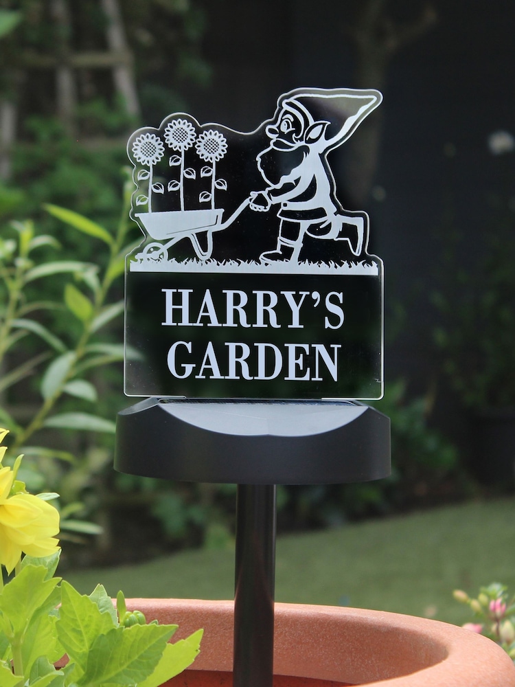 Personalised Gnome Garden Outdoor Solar Light by PMC - Slika 2 iz 4
