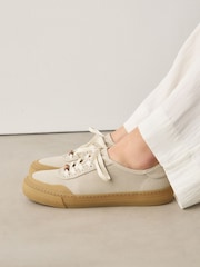 Szarobeżowy - Forever Comfort® Lace-Up Gum Sole Charm Trainers - Obraz 5 z 9