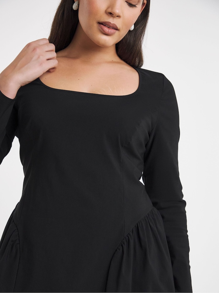 Simply Be Bengaline Waist Detail Skater Dress - صورة 4 من 4 Simply Be Bengaline Waist Detail Skater Dress - صورة 4 من 4