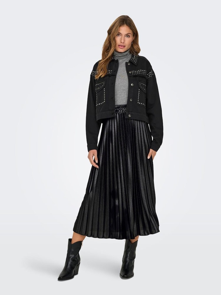ONLY Black Metallic Pleated Midi Skirt - Image 2 of 7 ONLY Black Metallic Pleated Midi Skirt - Image 2 of 7