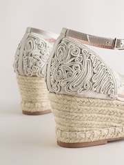 Bone Forever Comfort® Closed Toe Swirl Wedge - Image 4 of 5