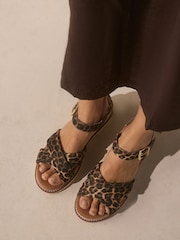 Leopard - Forever Comfort® Cross Over Wedges - Bild 1 von 9