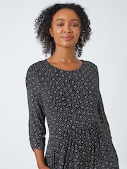 Roman Black Petite Spot Pocket Stretch Midi Dress - Image 4 of 5