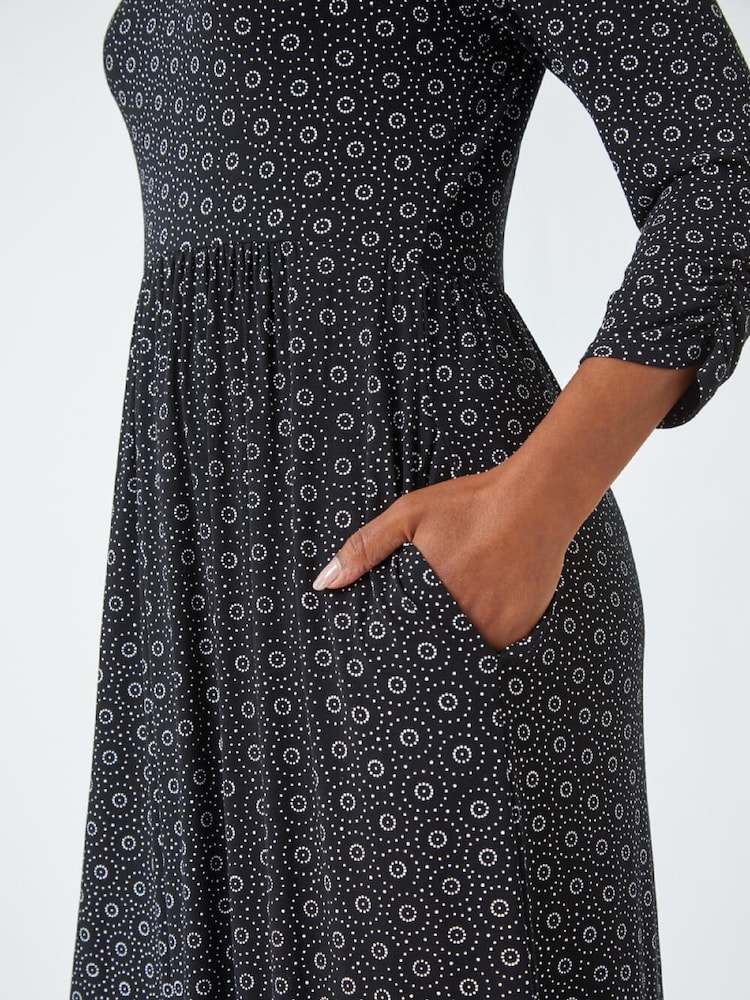 Roman Black Petite Spot Pocket Stretch Midi Dress - Image 5 of 5