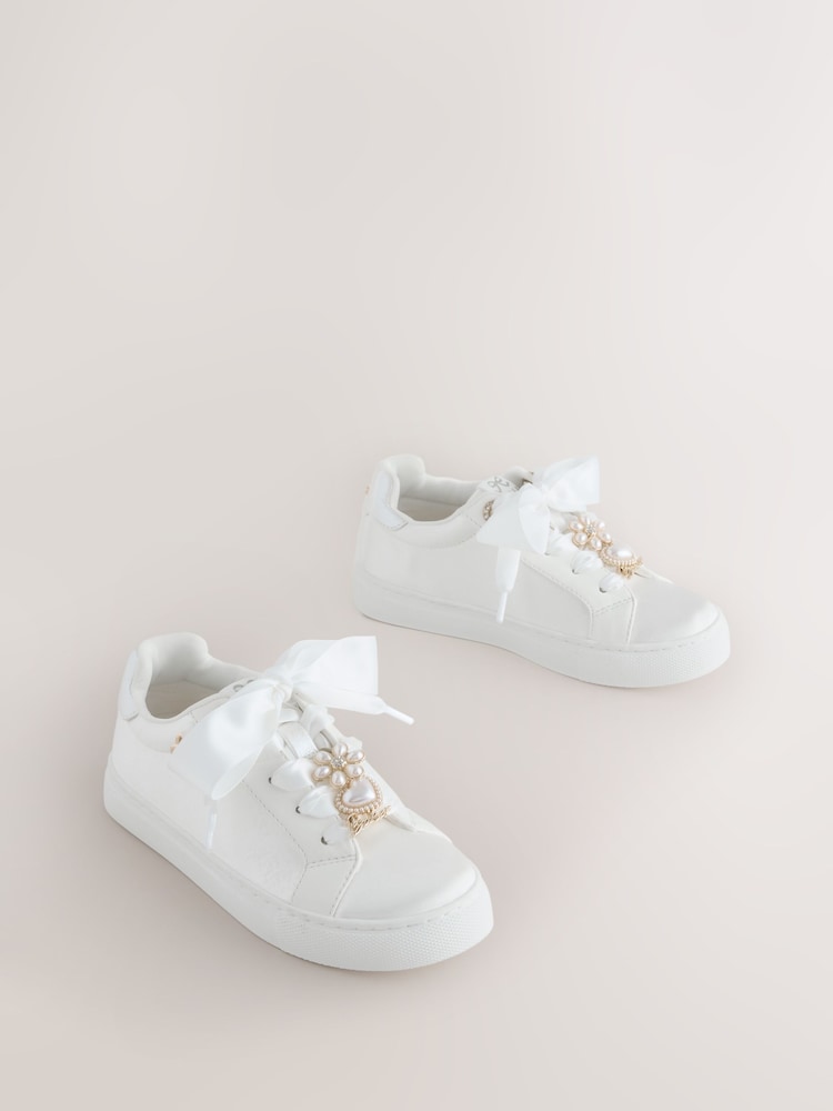 Satin ivoire - Baskets Baker by Ted Baker Ocassion Charm - Image 1 de 5