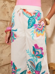 Love & Roses Ivory Tropical Parrot Embroidered Print Petite Beach Wide Leg Trousers - Image 3 of 4