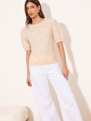 Cream - Lipsy Strickpullover mit verziertem Spitzendetail, Kurzarm und Rundhalsausschnitt - Bild 4 von 5