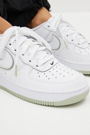 Nike White/Lime Air Force 1 Youth Trainers - Image 11 of 11