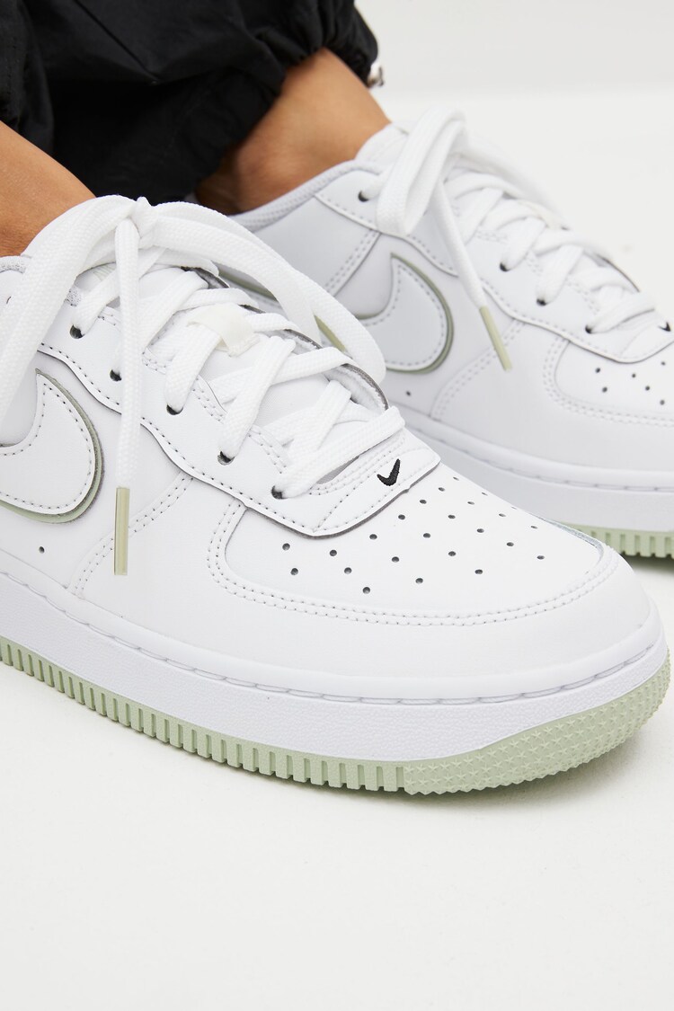 Nike White/Lime Air Force 1 Youth Trainers - Image 11 of 11