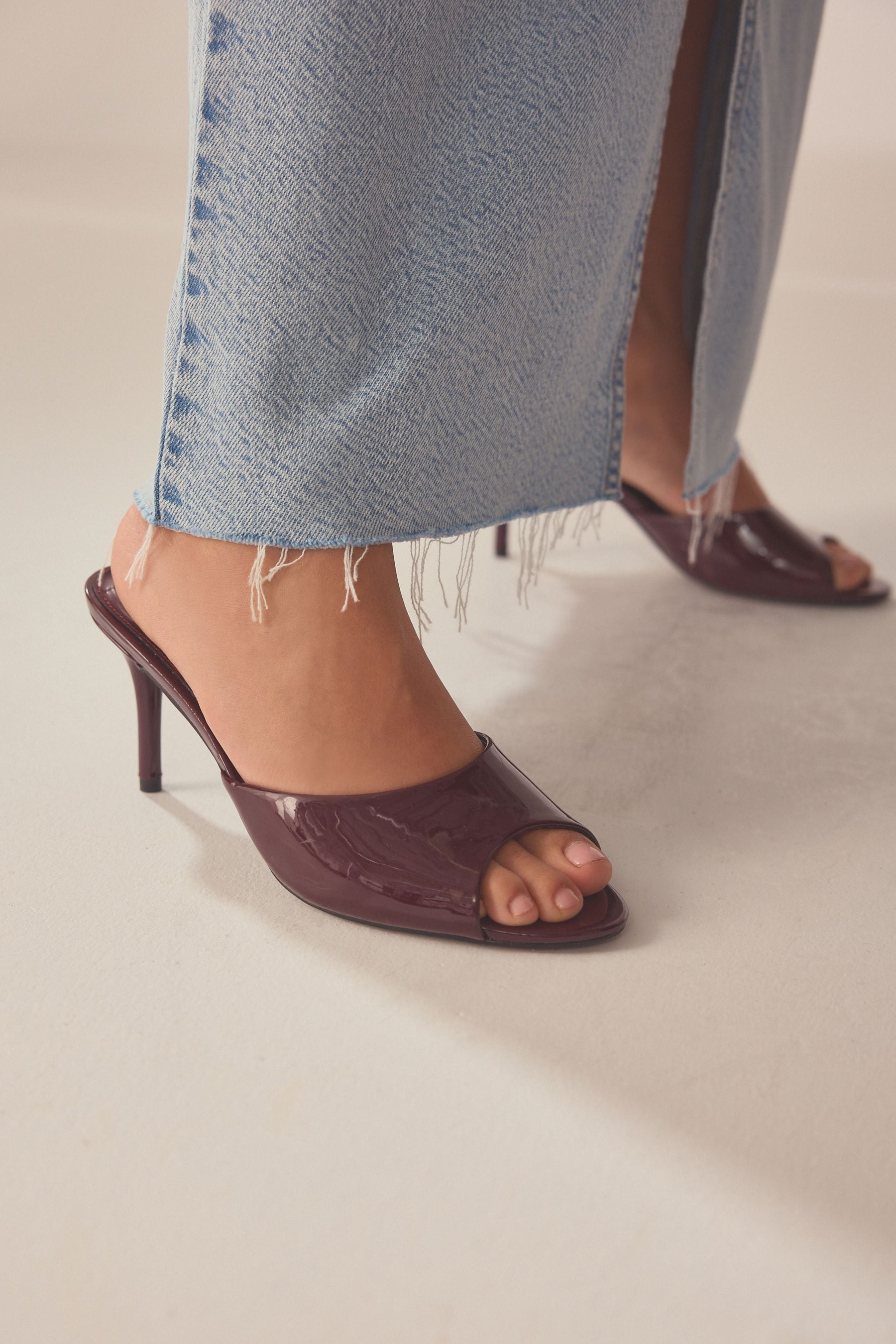Womens peep toe mules top