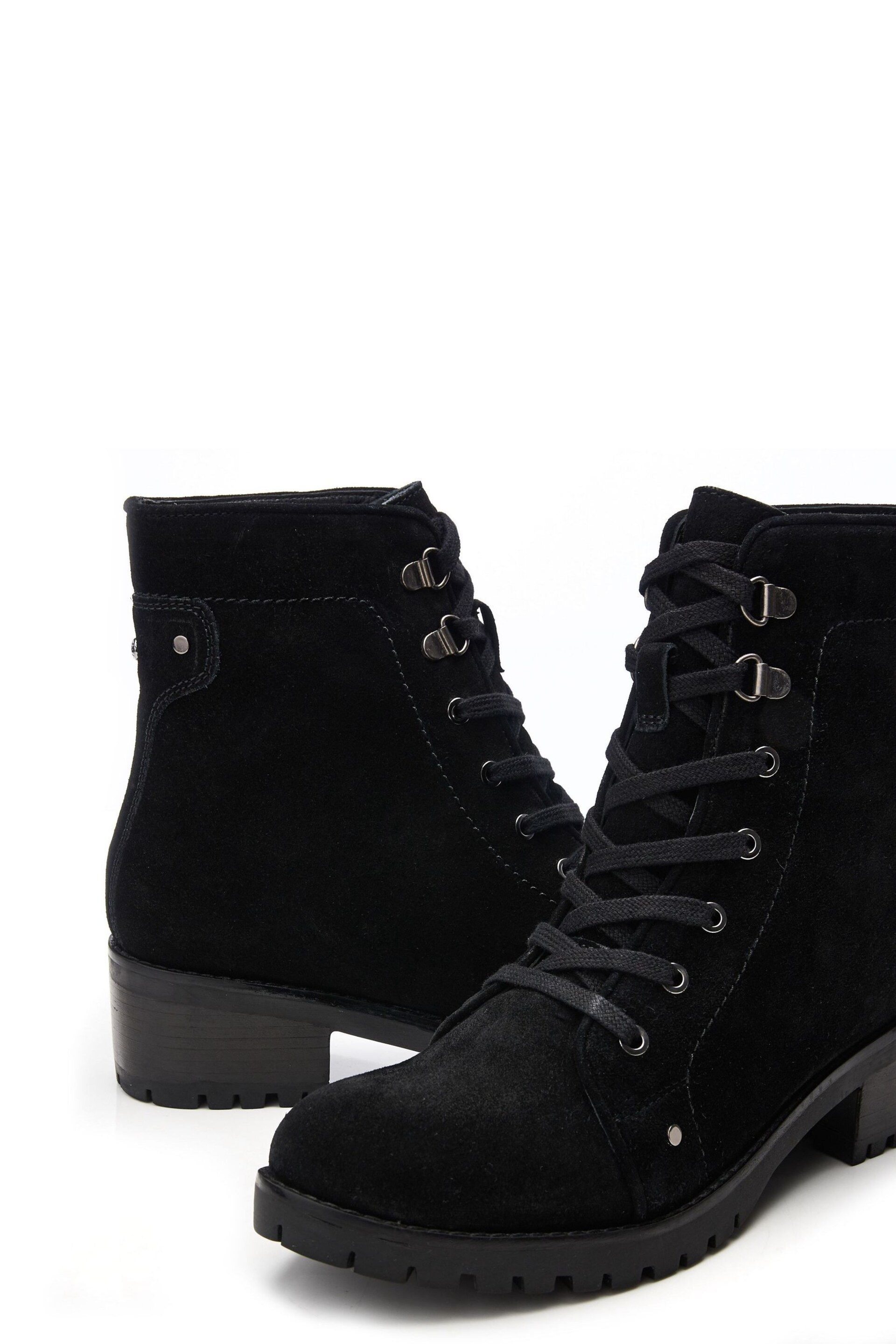 Moda in Pelle Batilda Cleated Lace up Hiker Black Boots - Image 4 of 4