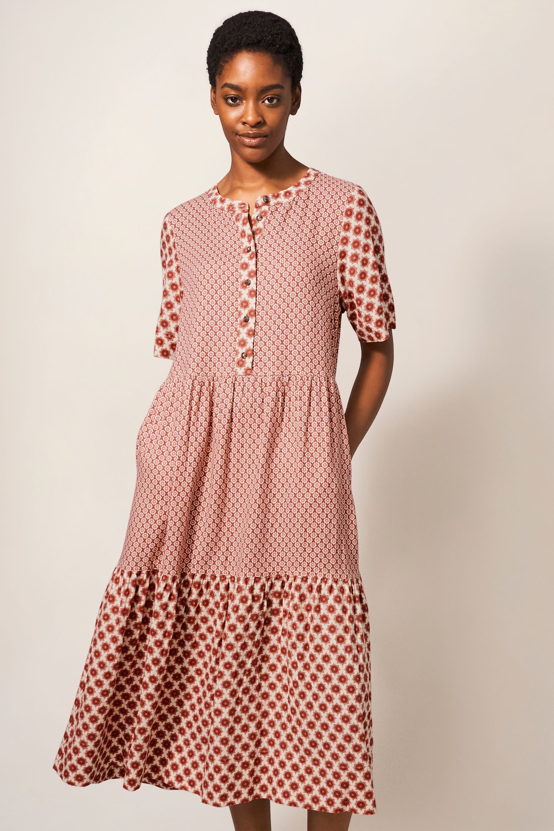 Red and white midi dress 2025