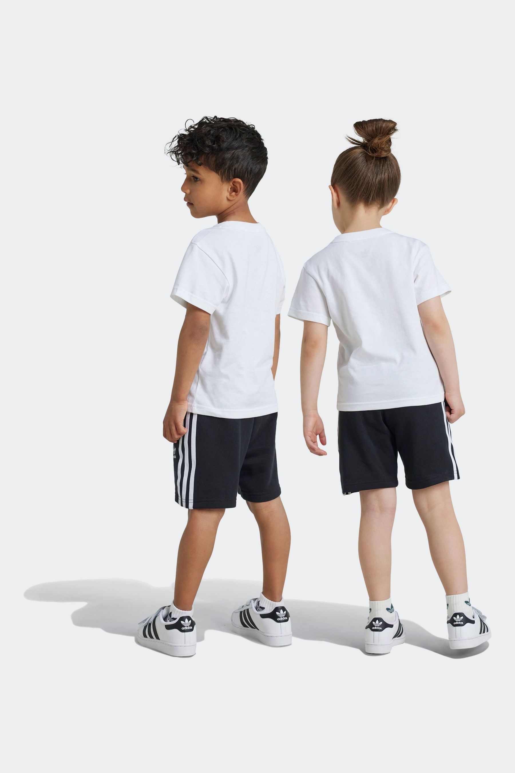 Adidas originals adicolor shorts shop