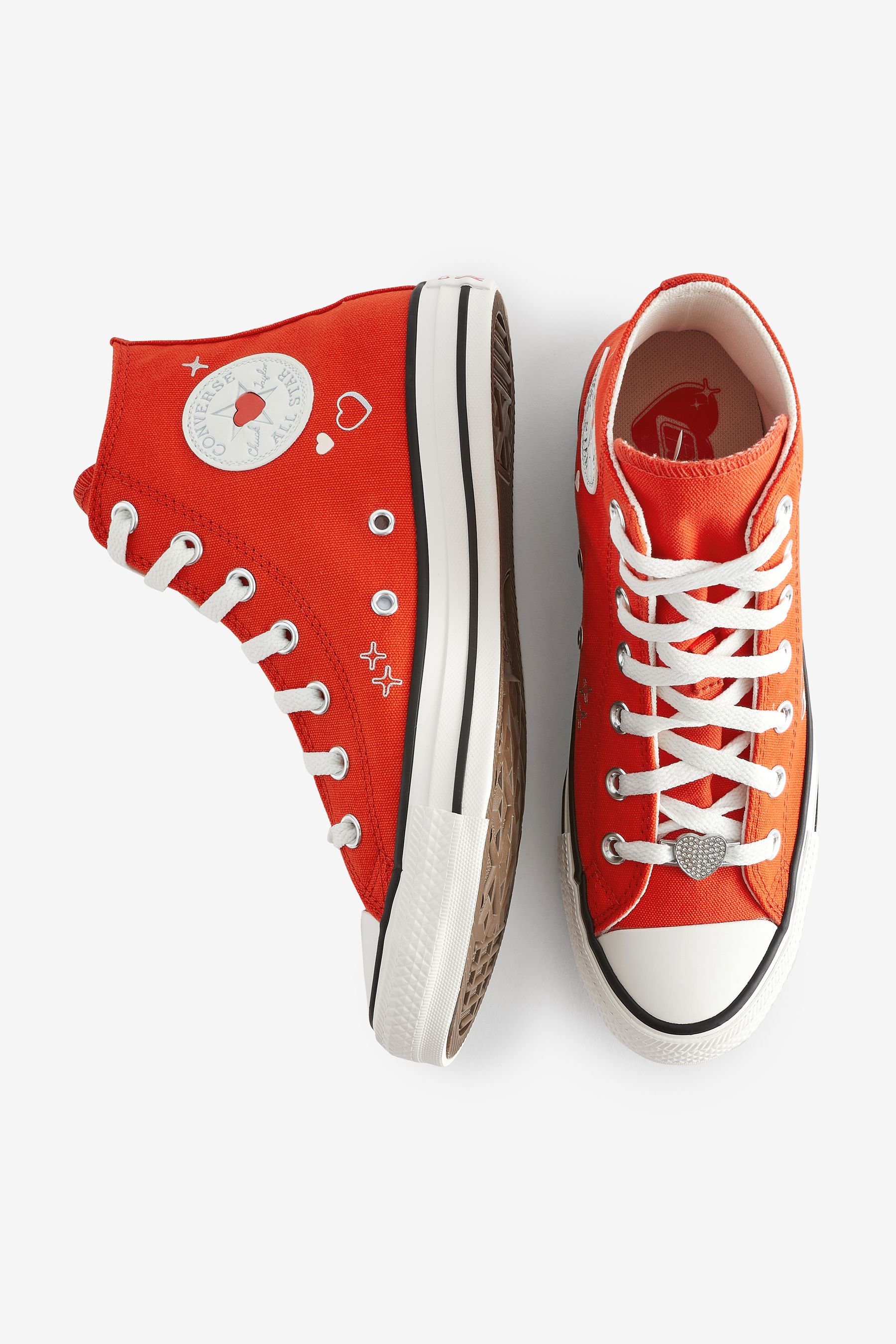 Red love heart converse online