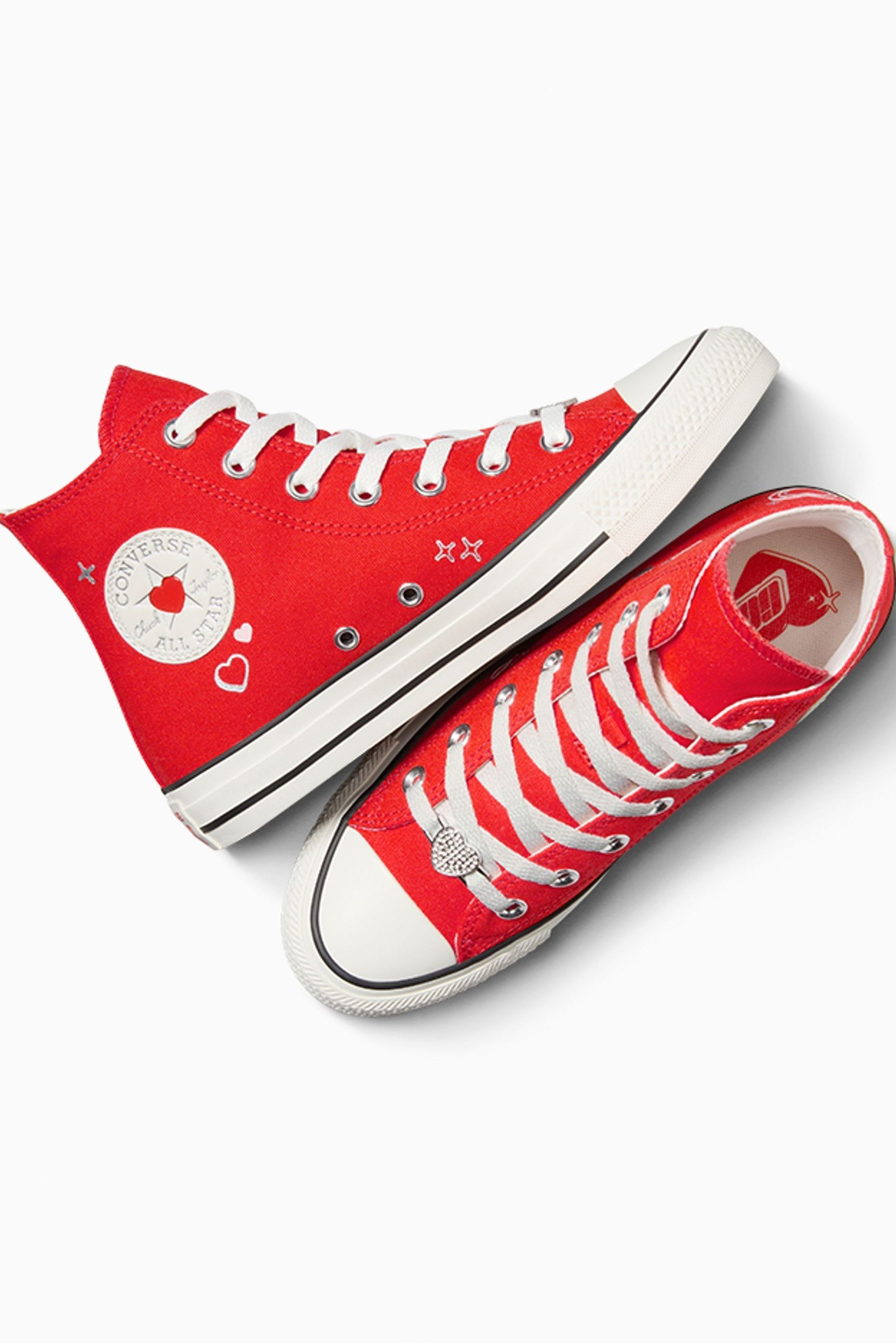 Red love heart converse best sale