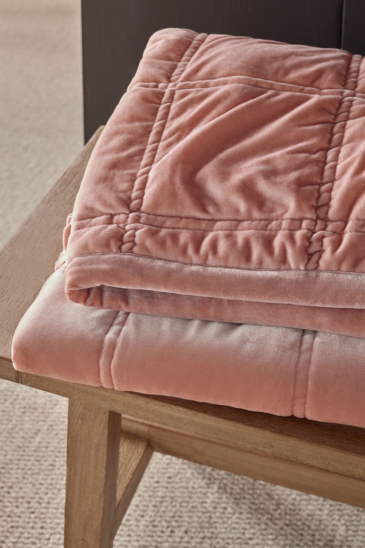 Pink Lustre Velvet Bedspread - Image 2 of 3