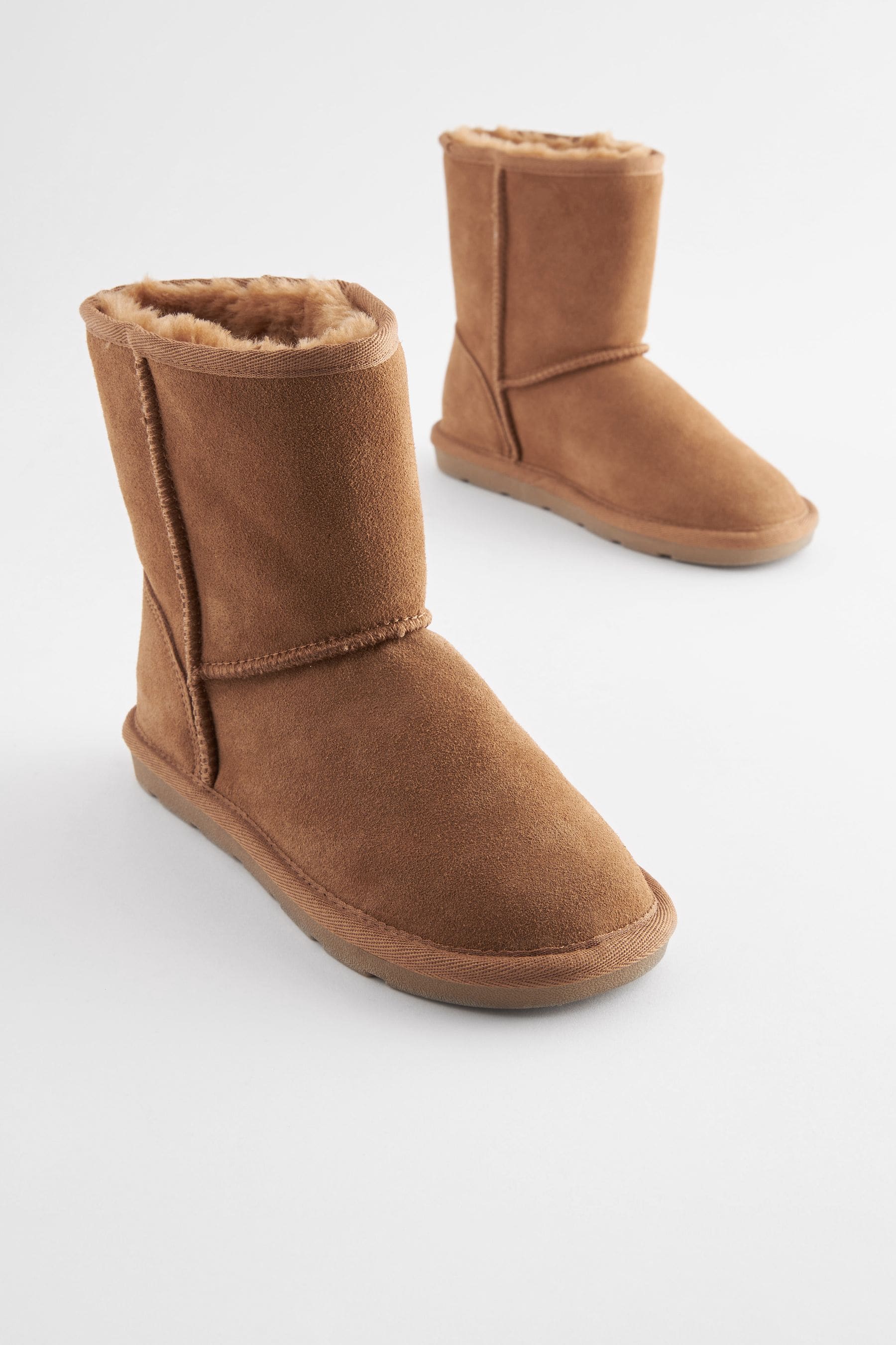 M&s boots 218 online