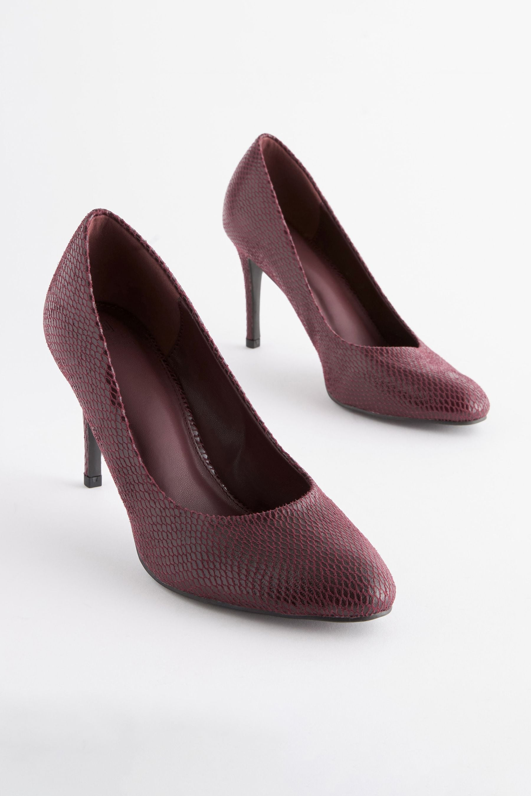 Red berry shoes store