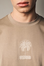 Stone Palm Back Print Beach Graphic T-Shirt - Image 4 of 8