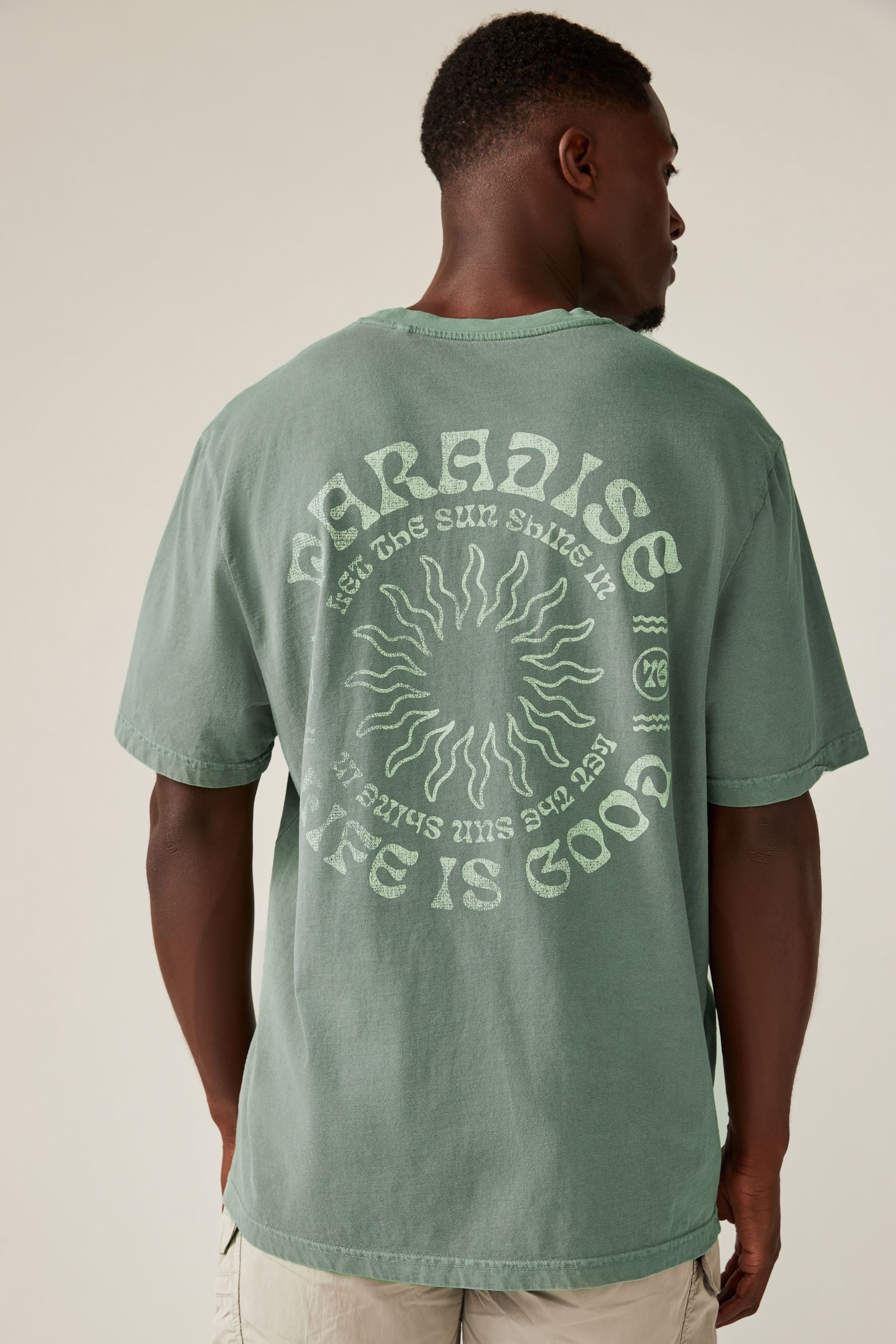 Green Sun Back Print Beach Graphic T-Shirt - Image 3 of 3