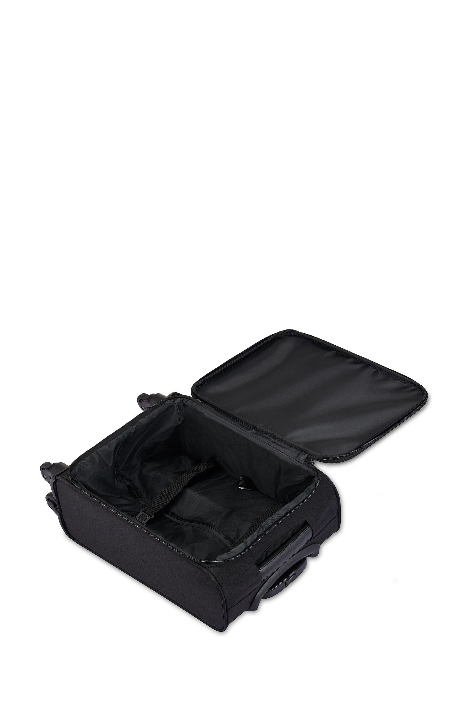 Tripp ultra on sale lite medium suitcase