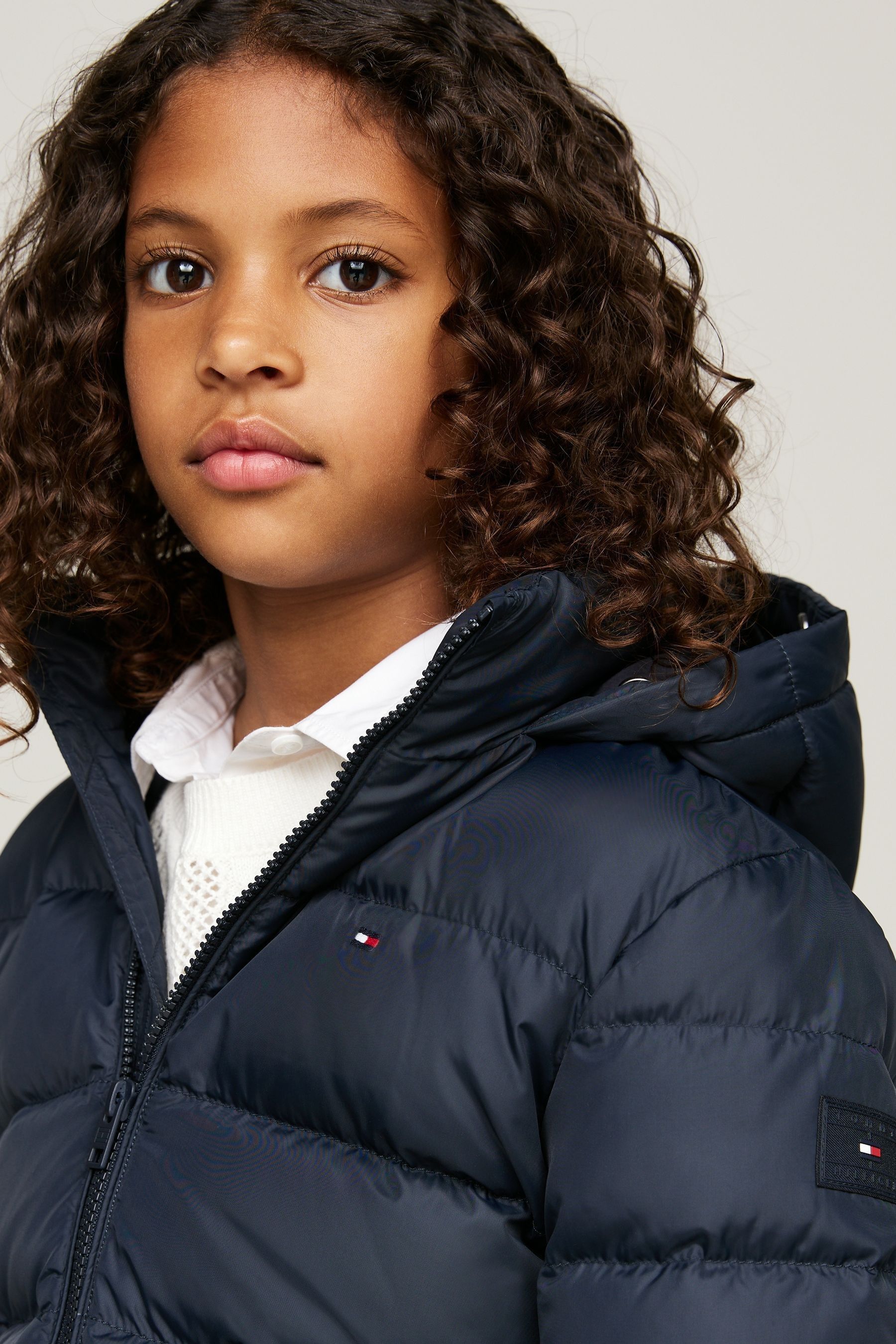 Tommy hilfiger windbreaker girls on sale