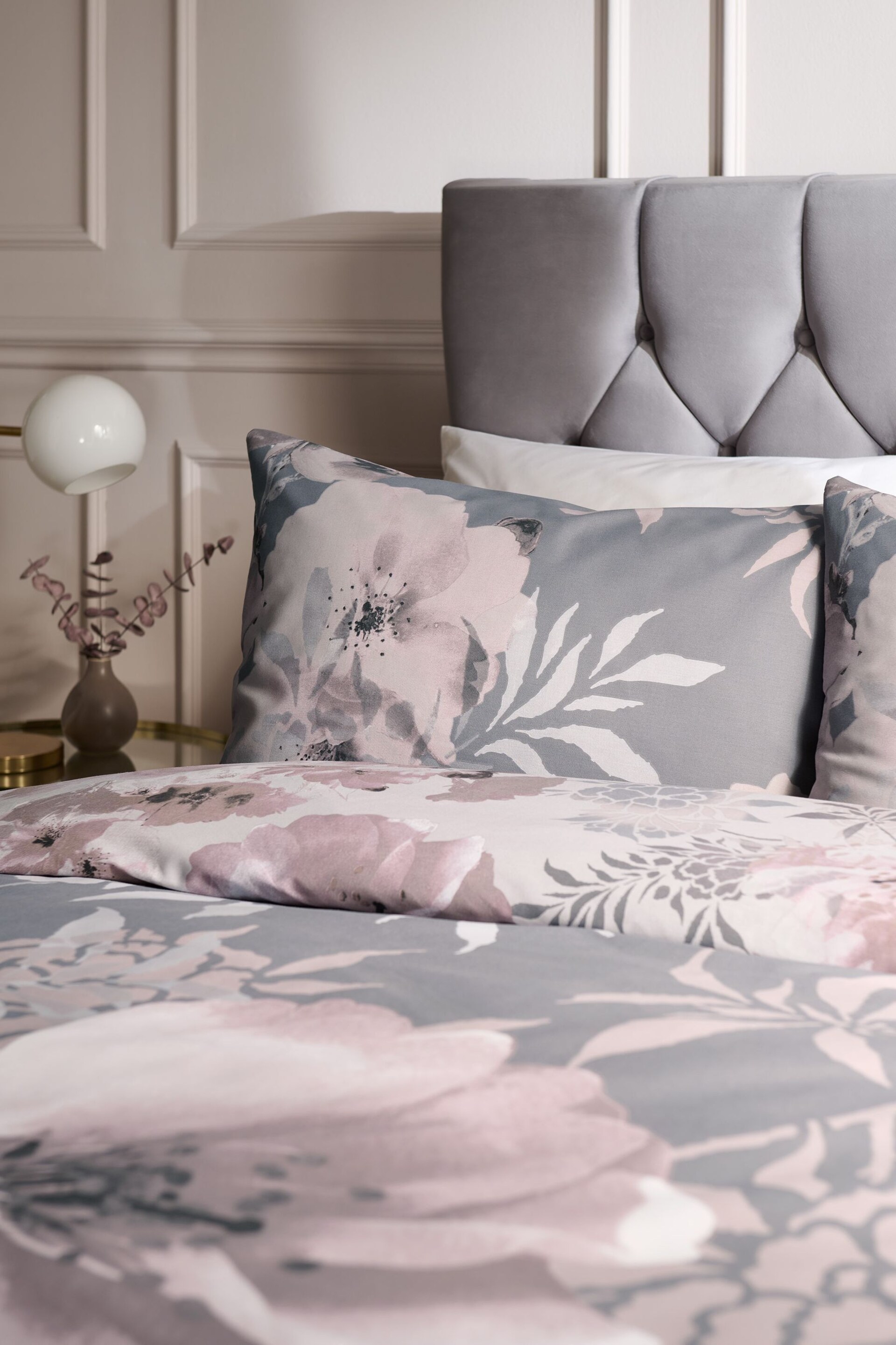 Catherine Lansfield Pink Dramatic Floral Duvet Cover And Pillowcase Set - Image 3 of 4