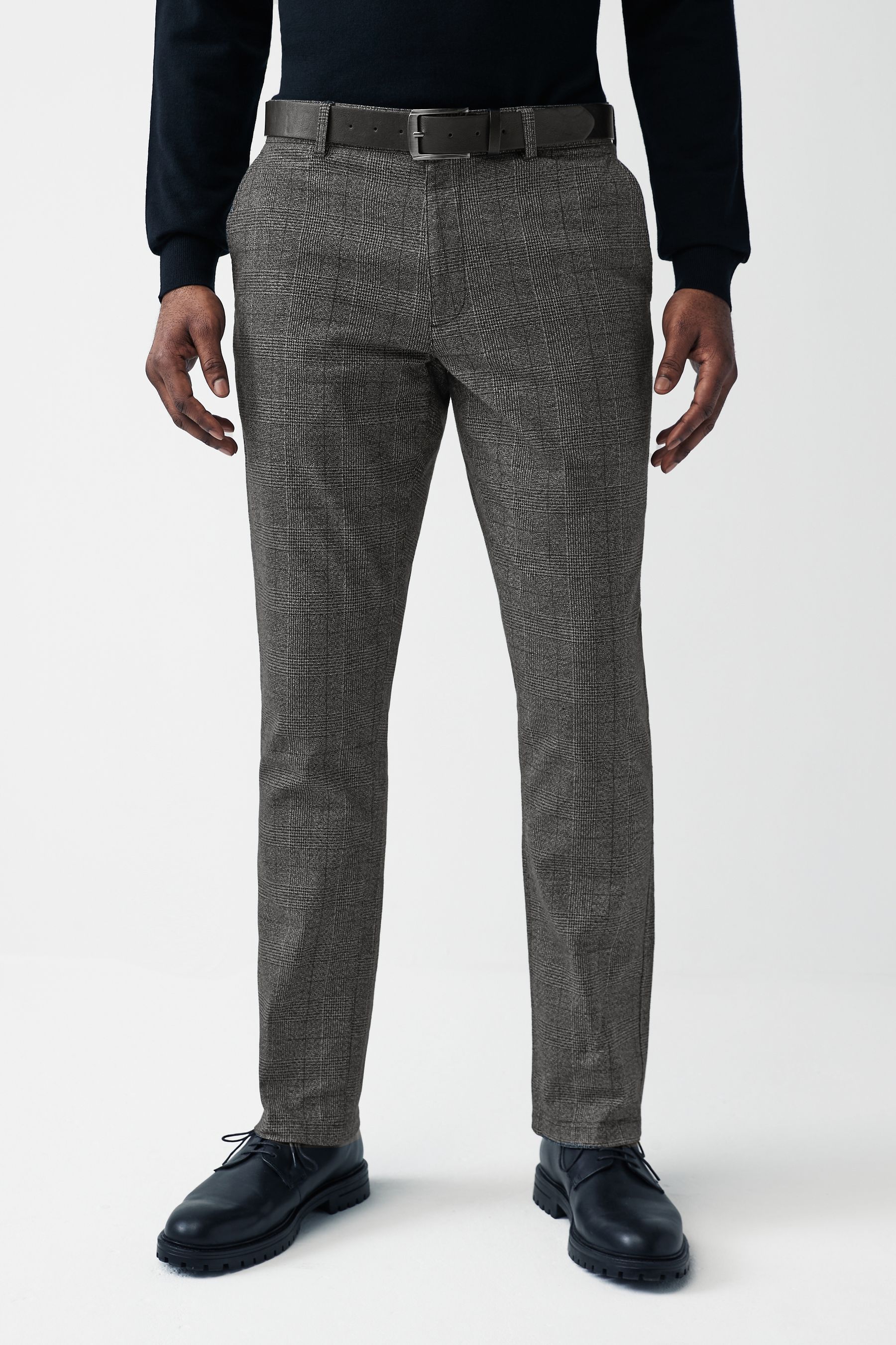 Checked chinos 2025