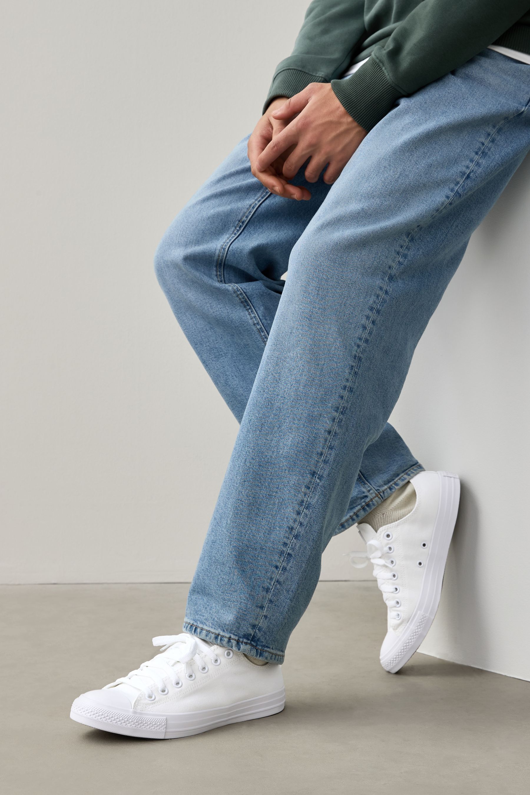 Converse store oxford white