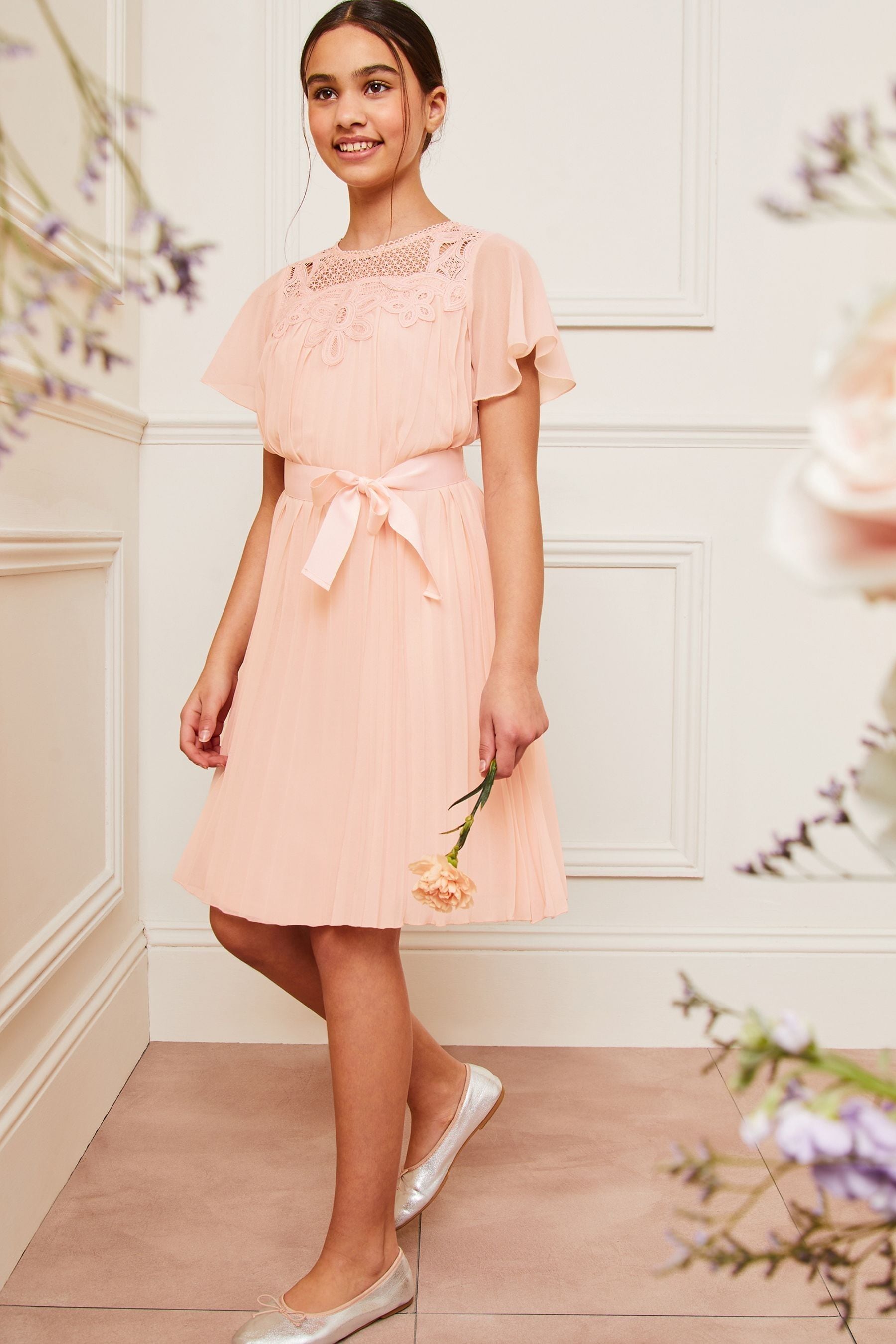 Lipsy occasion wear online