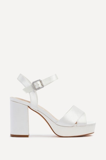 Linzi White Perola Cross-Over Straps Shoes With Platform sandals