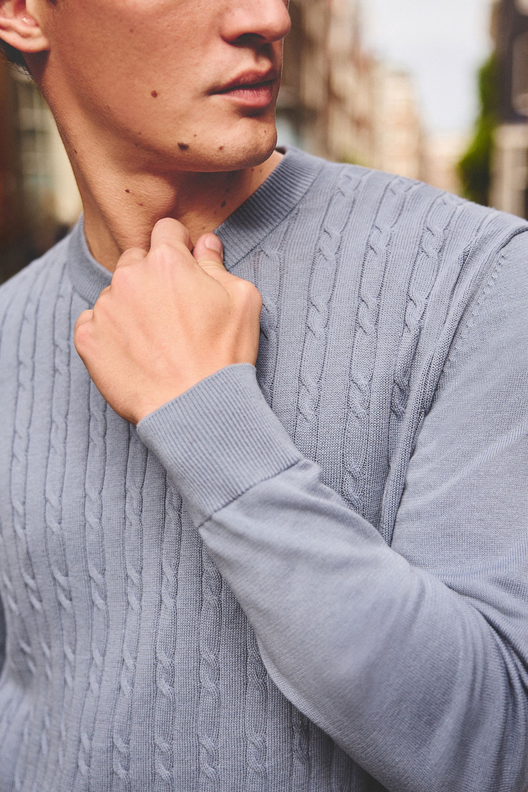 Fine cable knit jumper shop