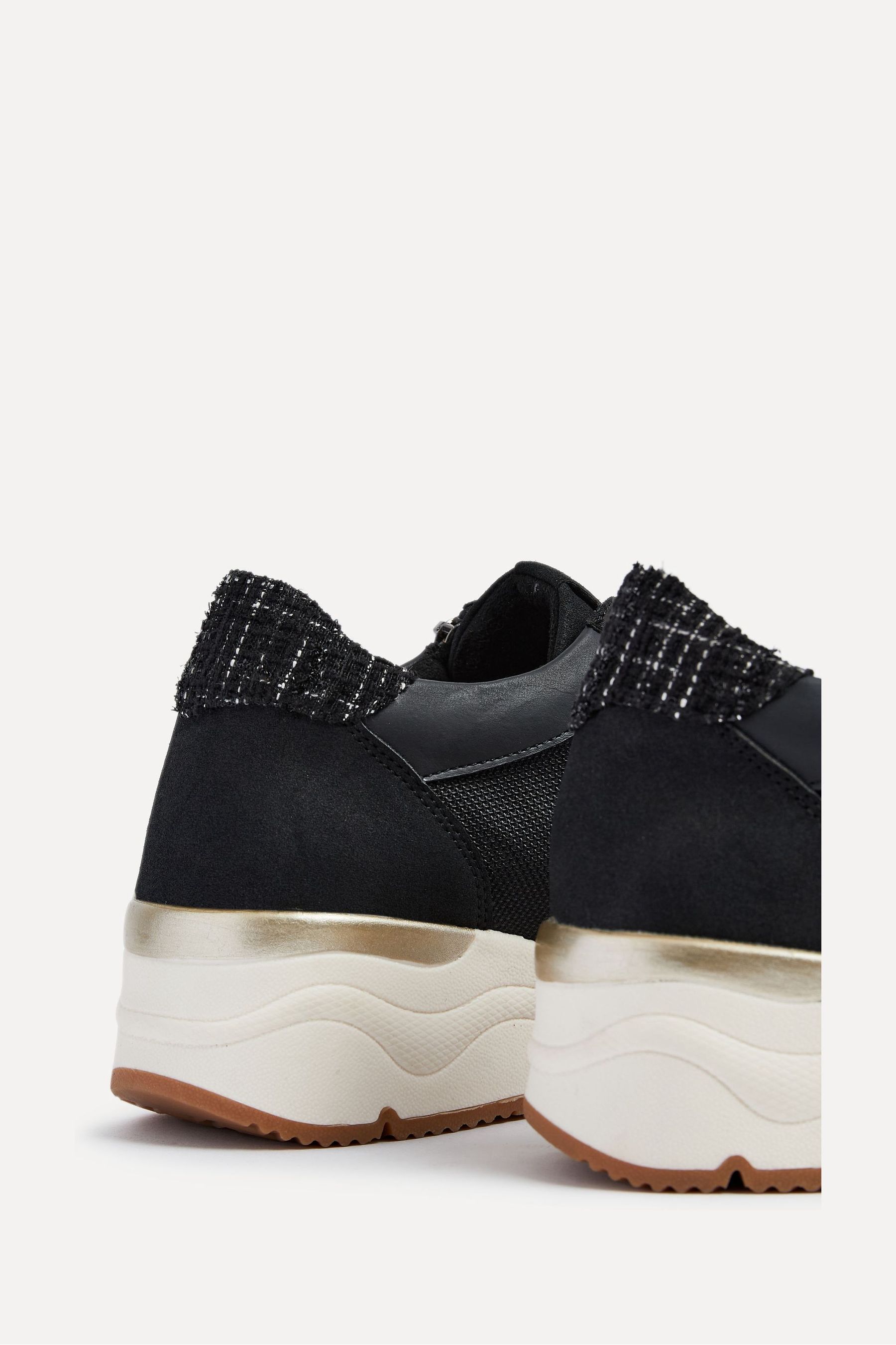 Nike zip up trainers shop
