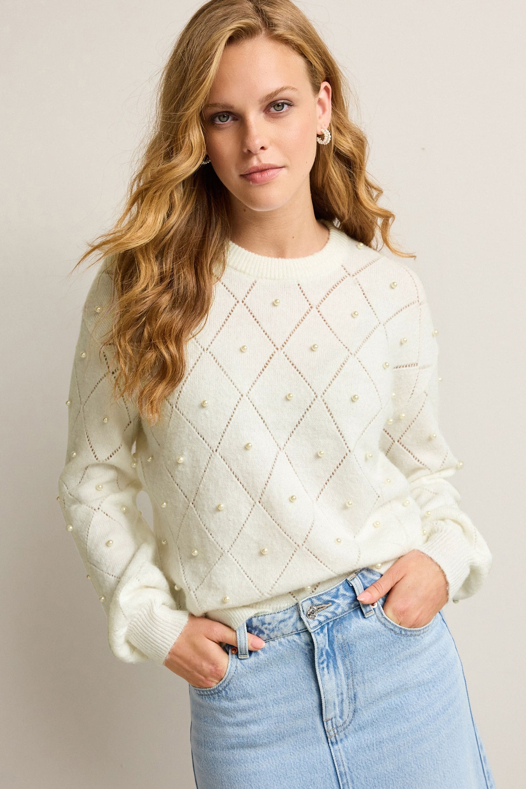 White pearl jumper best sale