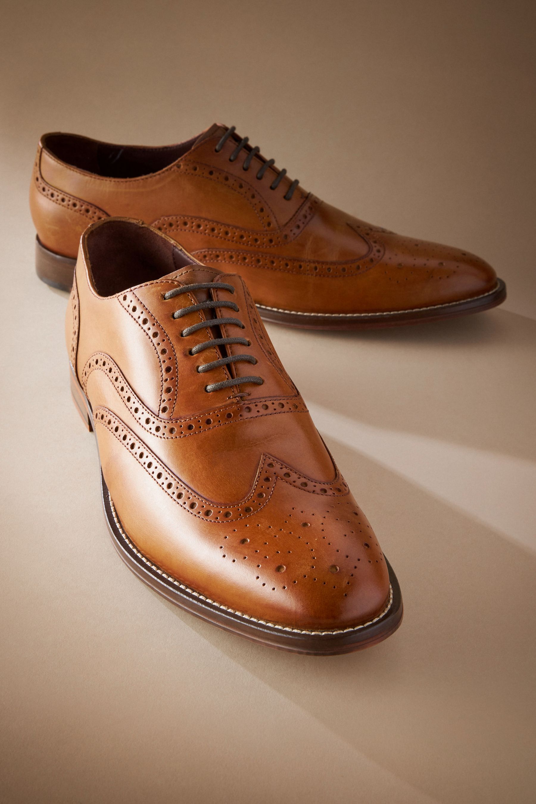Cheap tan brogues 2025